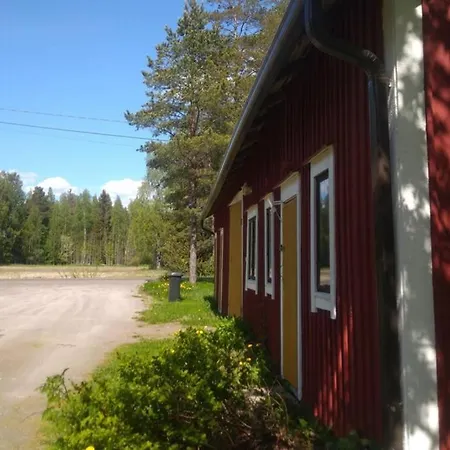 Ahon Mokki شاليه Hellanmaa